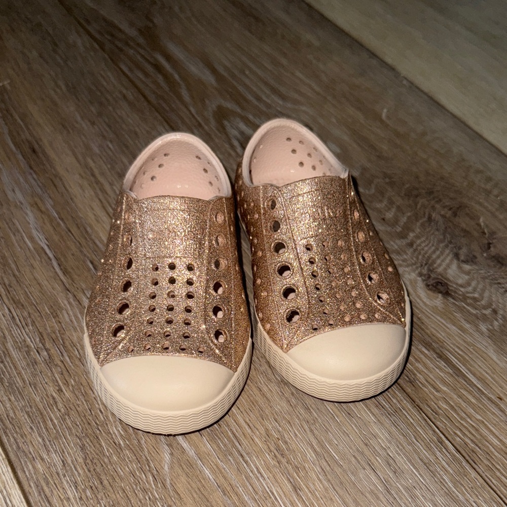 Native shoes - Shimmering Gold